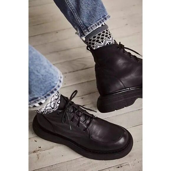 NEW FREE PEOPLE Sz 37 MARA LACE UP PLATFORM BOOTS BLACK - Picture 2 of 3